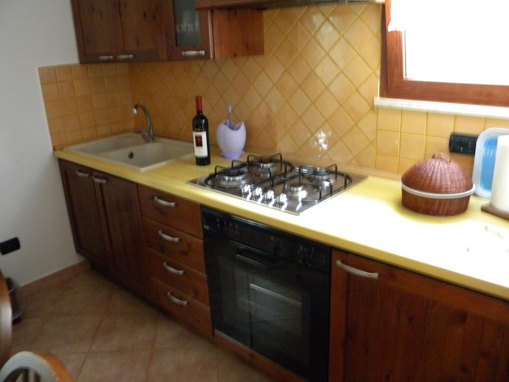 Artistika Golden Apartment カピターナ エクステリア 写真